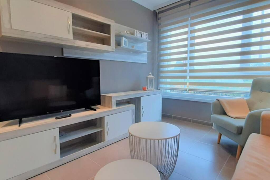 Ferienwohnung Apartamento Playa Foz Con Piscina Y Parking 010 Exterior foto